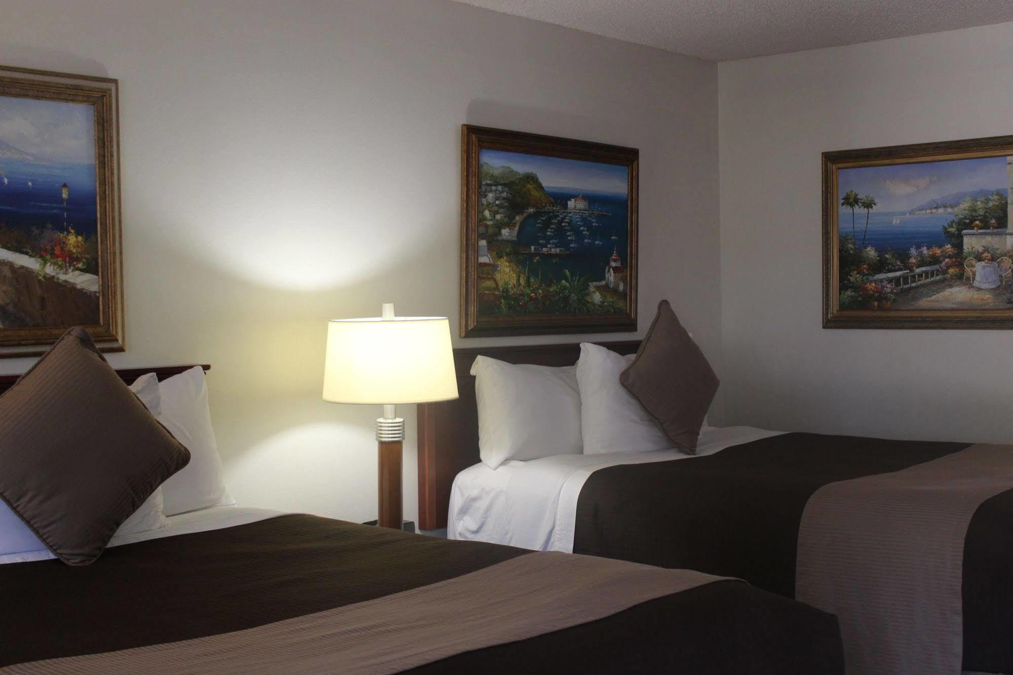 O'Cairns Inn And Suites Lompoc Zewnętrze zdjęcie