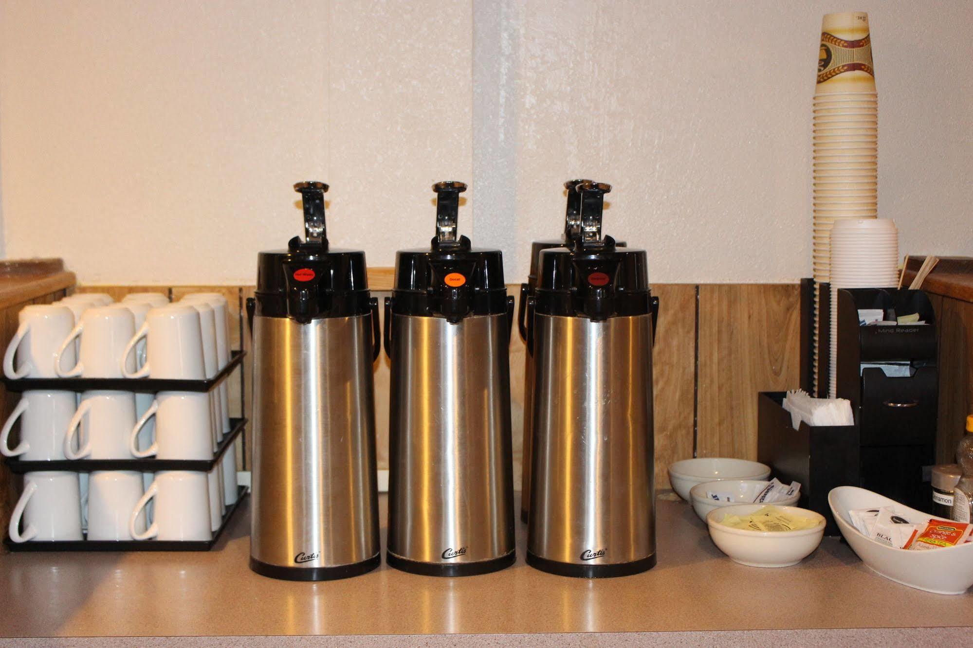 O'Cairns Inn And Suites Lompoc Zewnętrze zdjęcie
