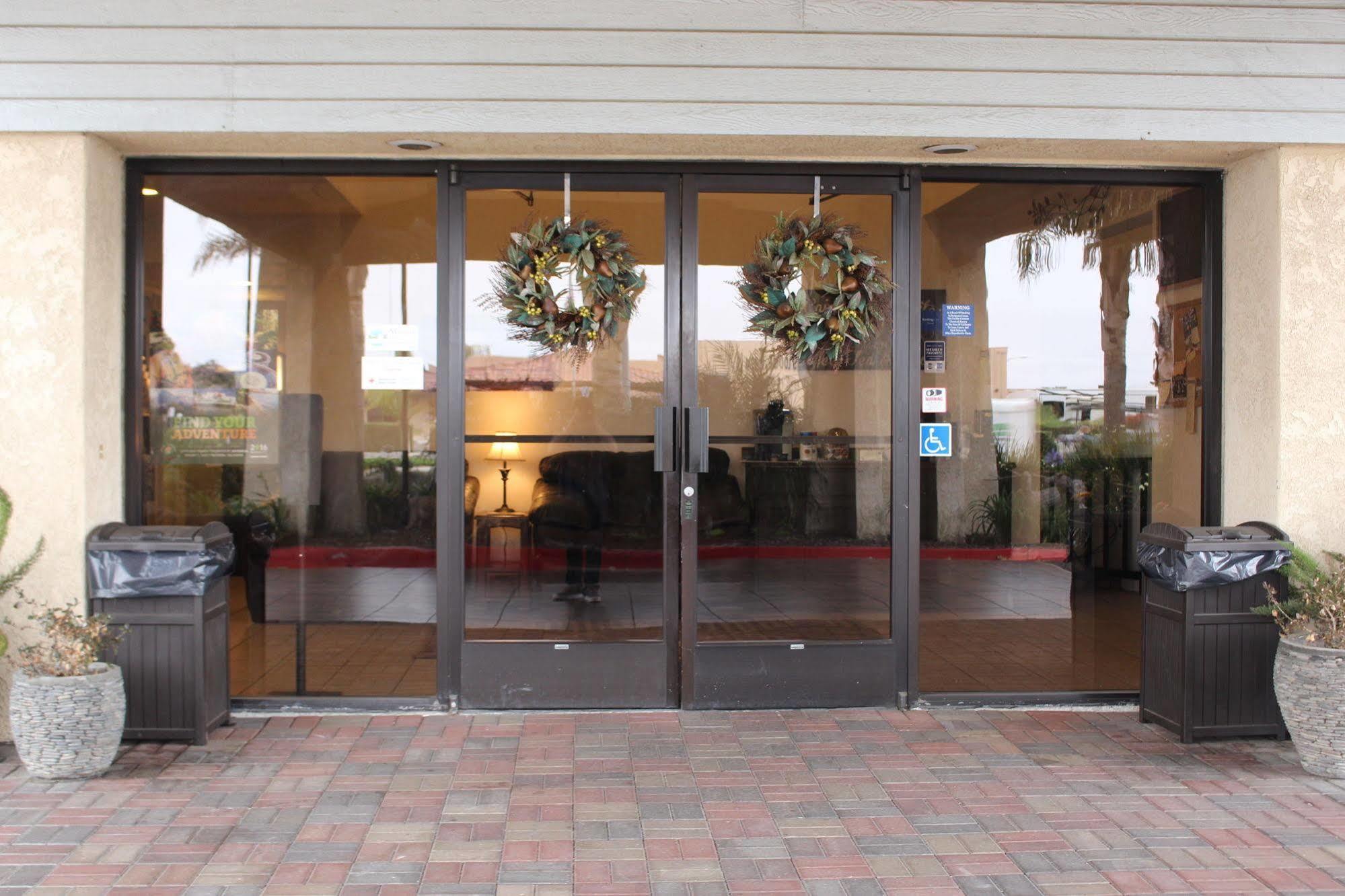 O'Cairns Inn And Suites Lompoc Zewnętrze zdjęcie